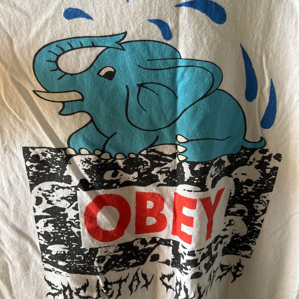 Obey T-shirt